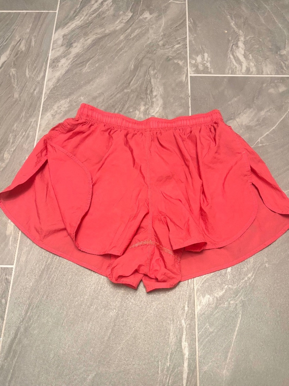 Lululemon Mid-Rise 3" Shorts